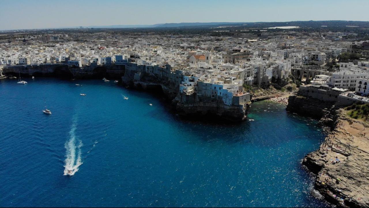 Готель Io, Te E Il Mare Поліньяно-а-Маре Екстер'єр фото